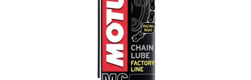 Смазка марки Motul C4 CHAIN LUBE FACTORY LINE для мототехники на кольцевых гоночных состязаниях
