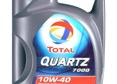 Для моторов на дизеле и бензине: масло марки TOTAL QUARTZ 7000 10W40